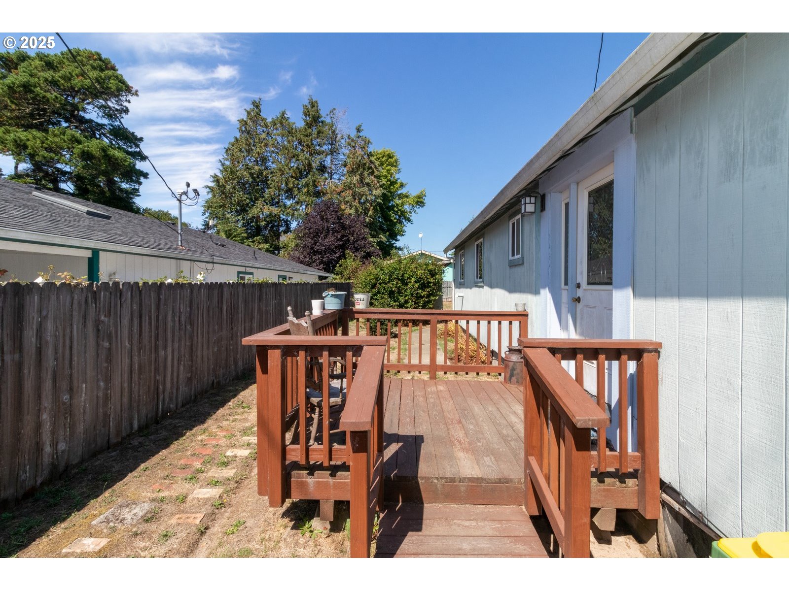 Florence, Oregon 97439, United States, 2 Bedrooms Bedrooms, ,1 BathroomBathrooms,Residential,Active,201951