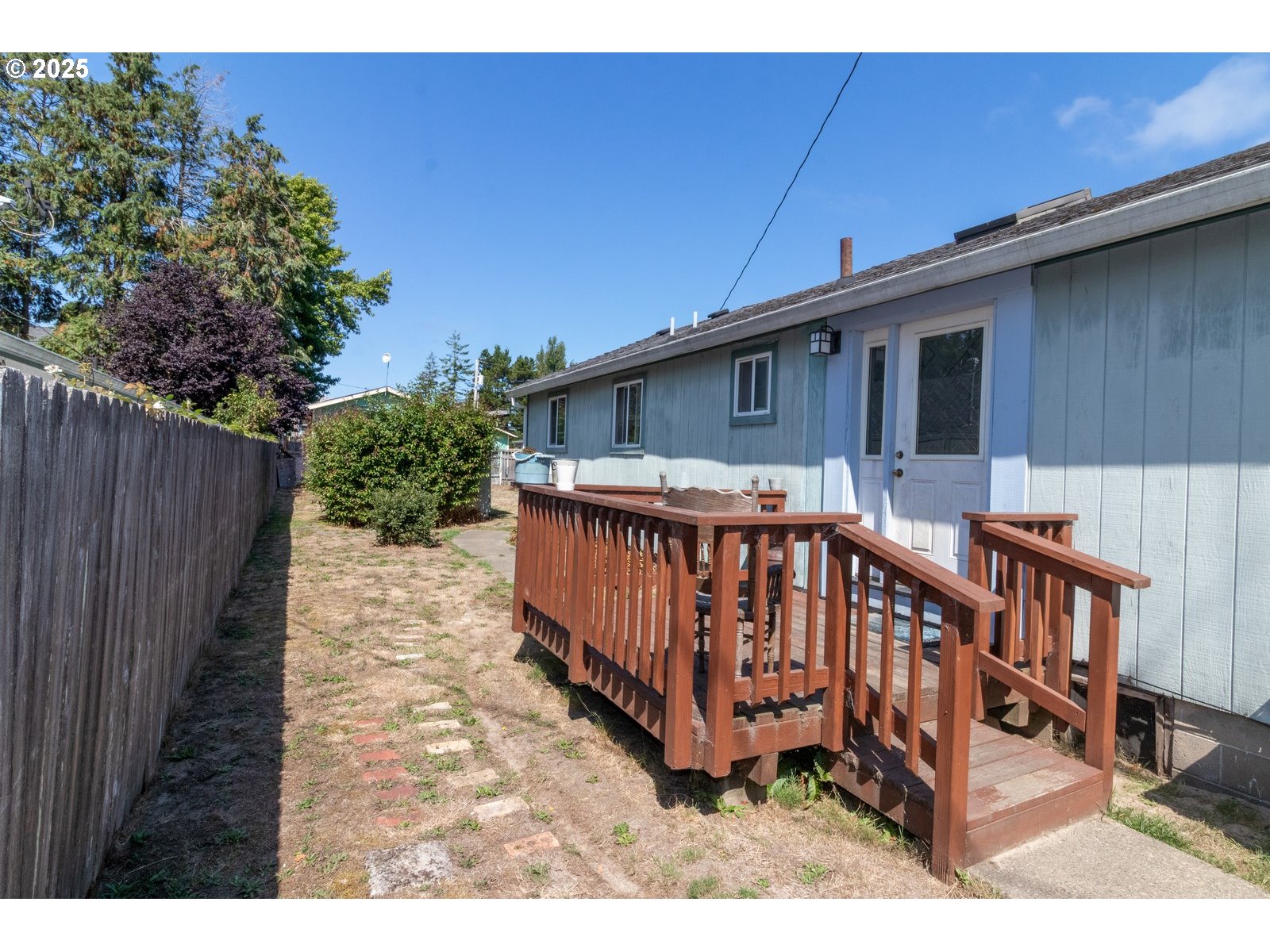 Florence, Oregon 97439, United States, 2 Bedrooms Bedrooms, ,1 BathroomBathrooms,Residential,Active,201951