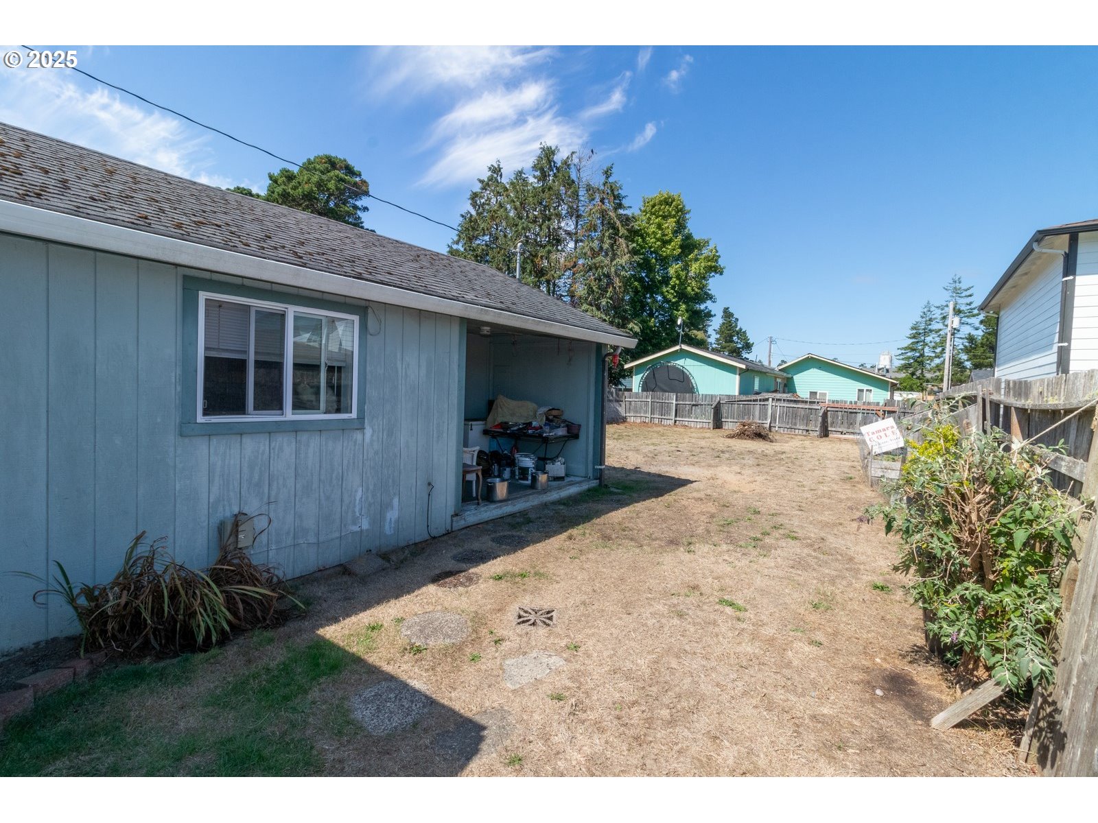 Florence, Oregon 97439, United States, 2 Bedrooms Bedrooms, ,1 BathroomBathrooms,Residential,Active,201951