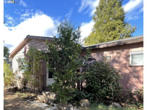 A home in Myrtle Creek