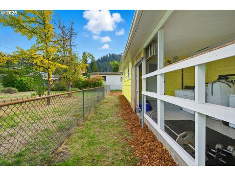 Tiny photo for 76395 River Rd, Oakridge, OR 97463 (MLS # 716381290)