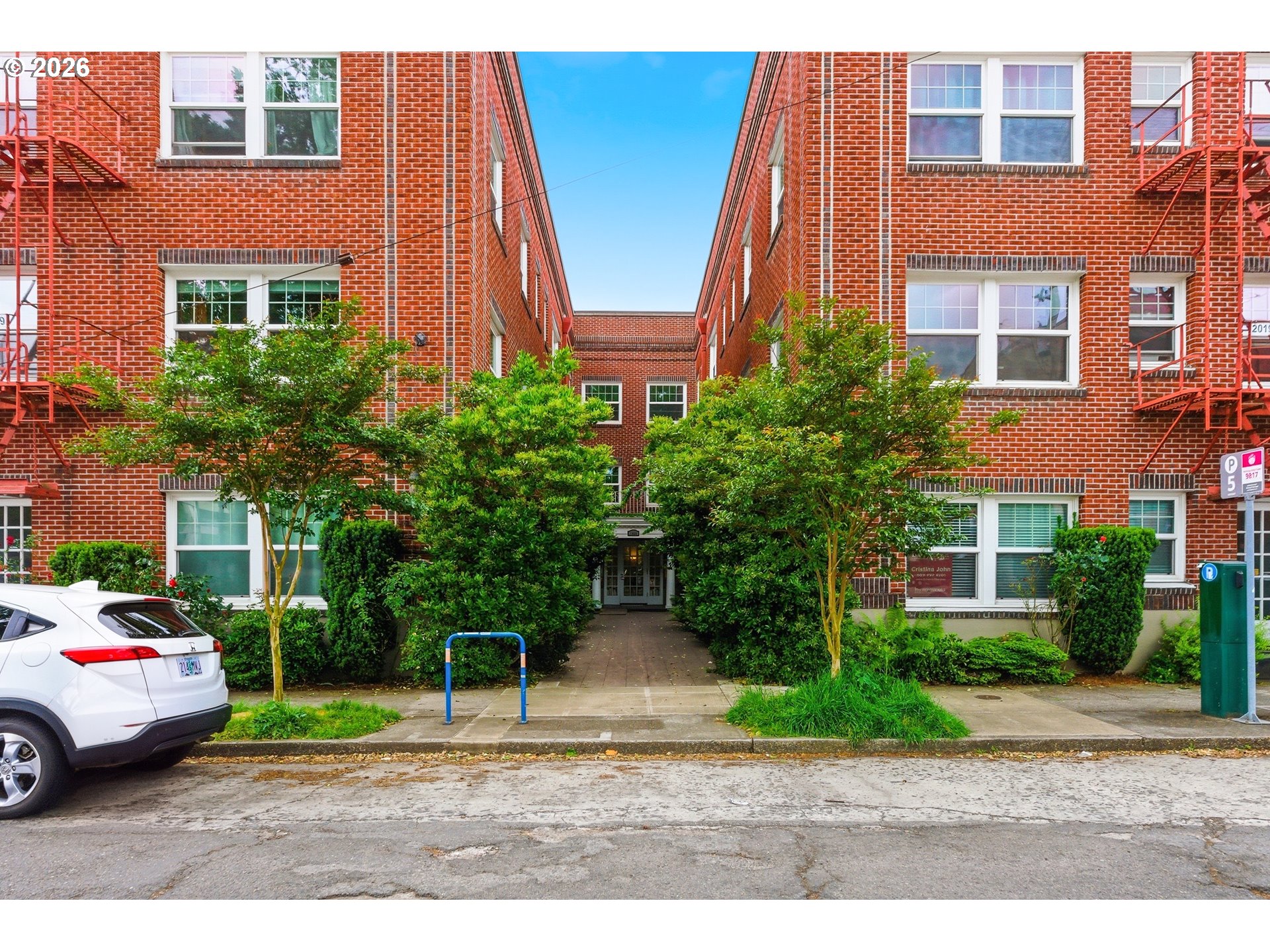 1509 NE 10TH AVE 304