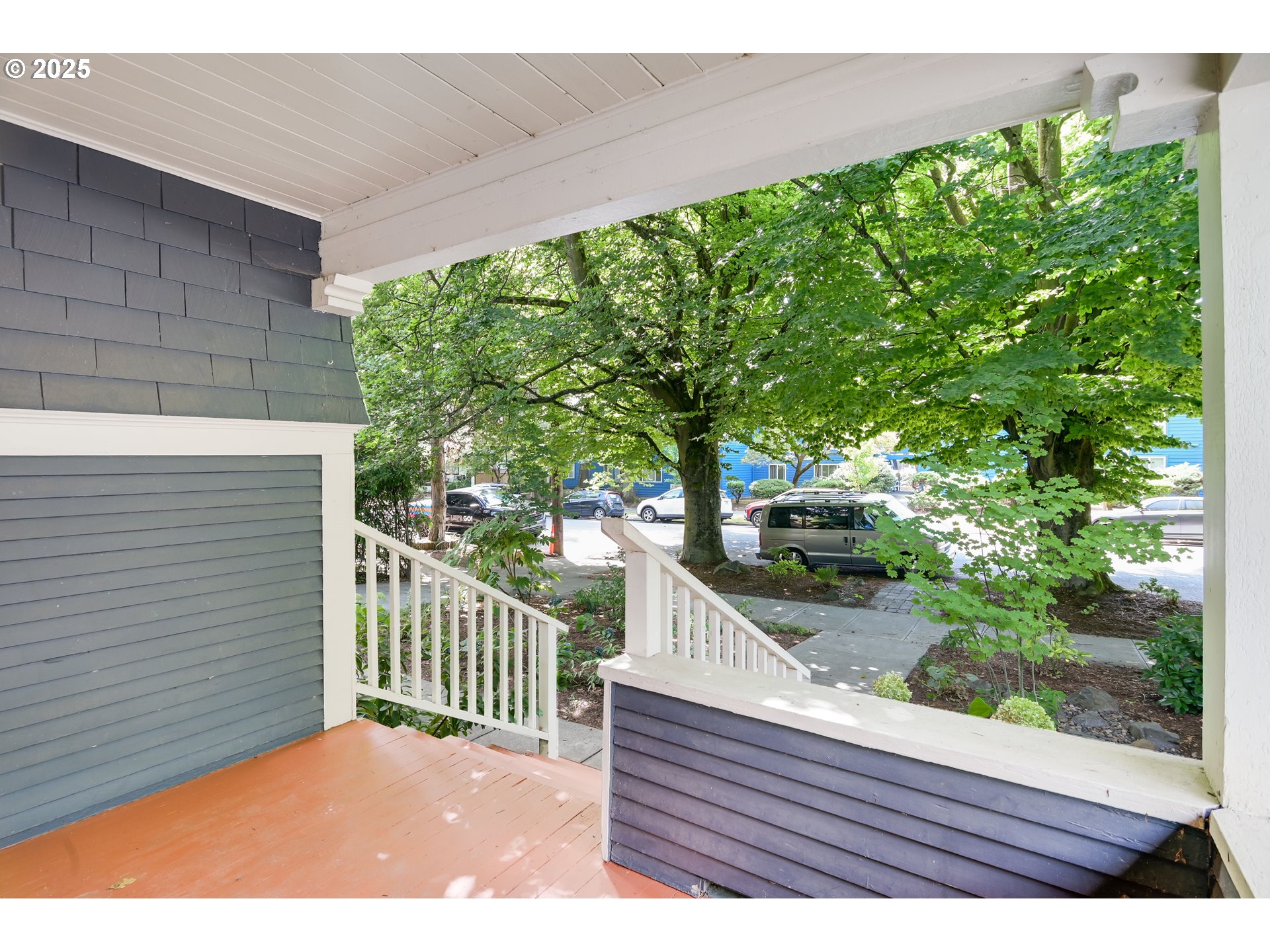 2438 NE 7TH AVE
