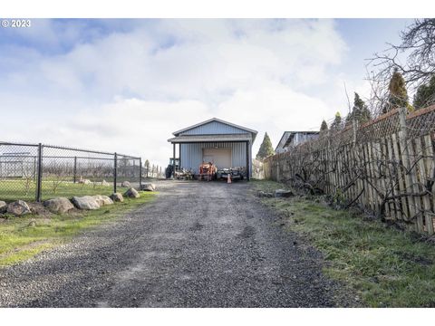 A home in Yamhill