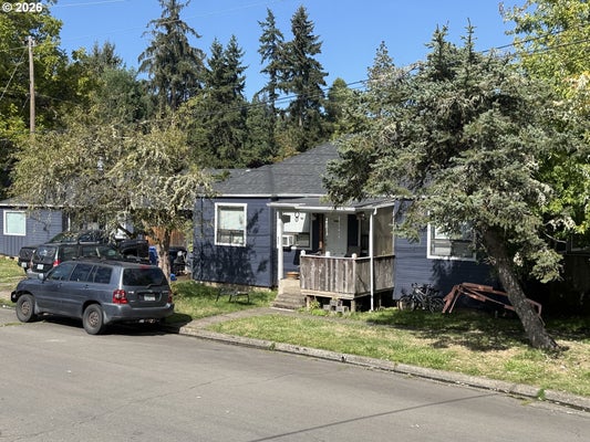 893 SPRAGUE ST, EUGENE, OR 97405 - Image c76cee706c1c4a0ed5bb01dccb0136eb/2619424776