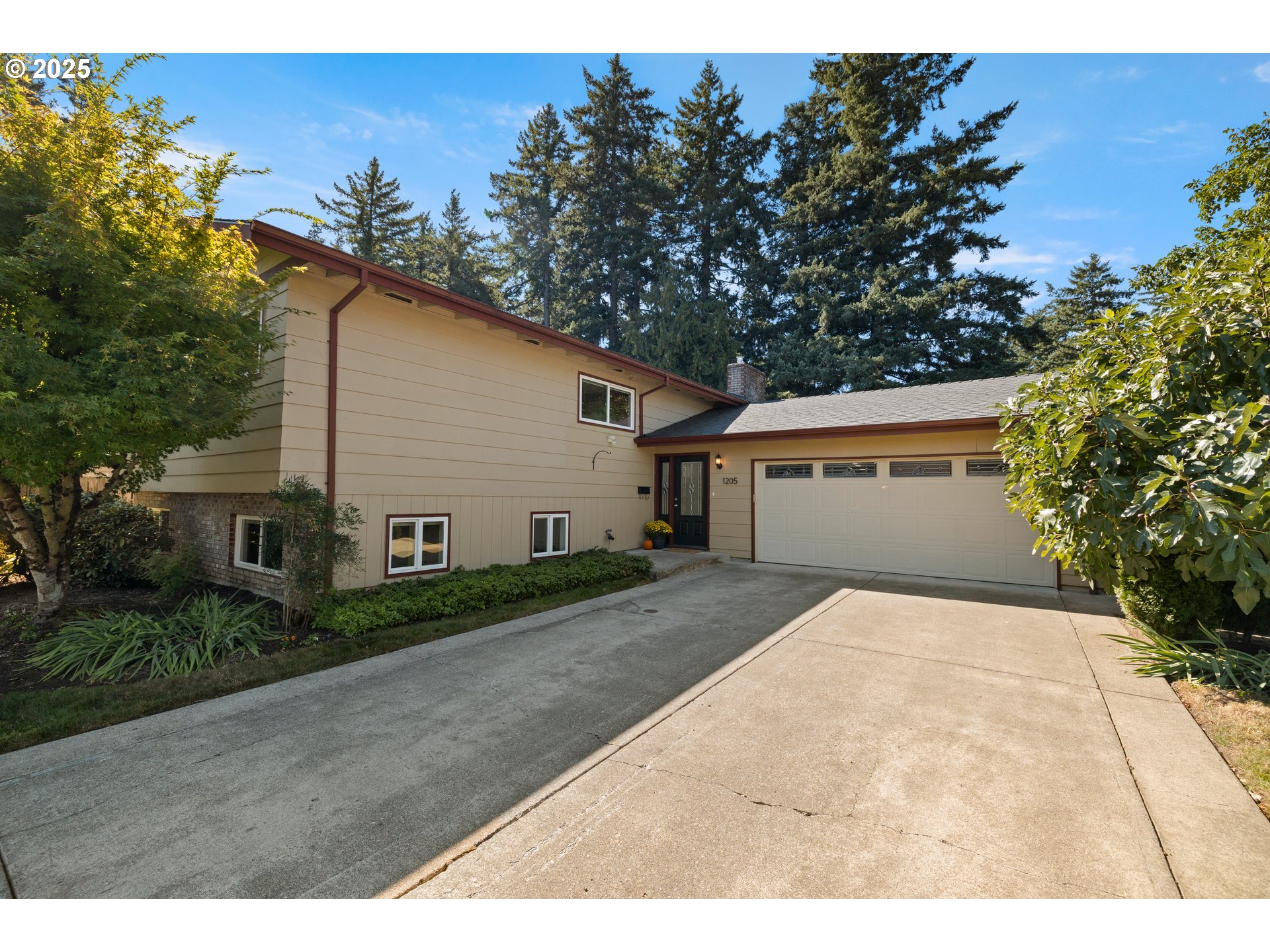 1205 NE 113TH AVE