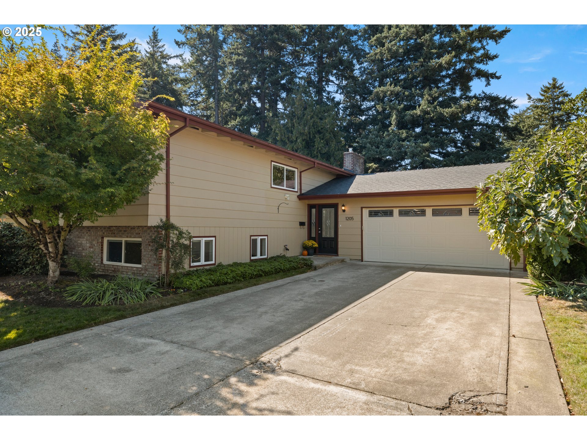 1205 NE 113TH AVE