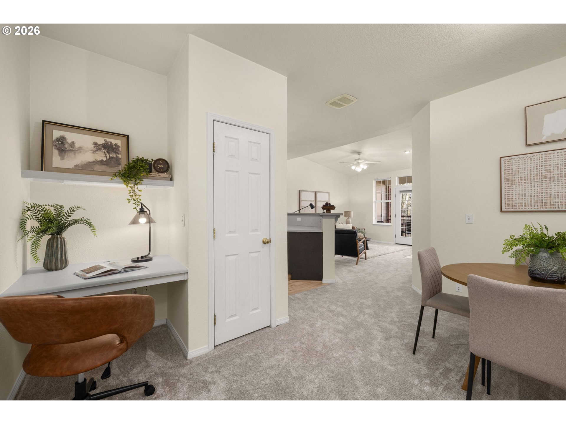 1231 NE HORIZON LOOP 208