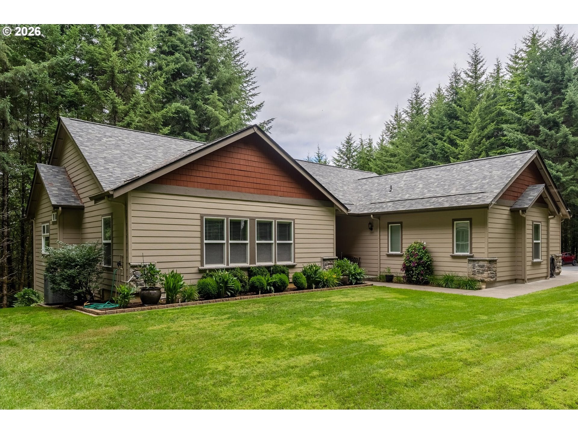 347 FERNCREST RD