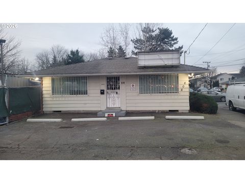 606 SE 148TH AVE Portland OR 97233