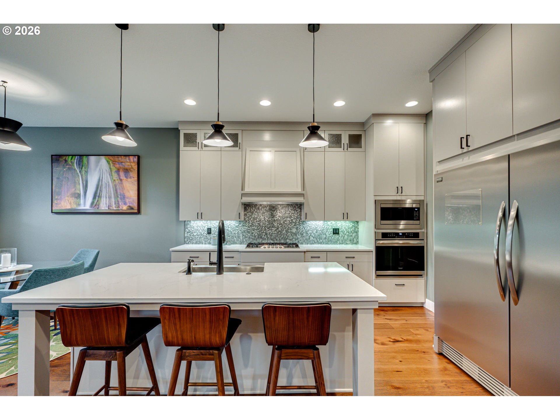 108 W 16TH ST