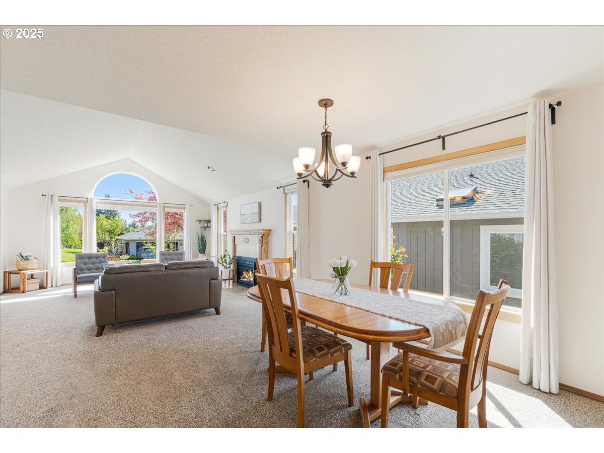 Portland, Oregon 97224, United States, 2 Bedrooms Bedrooms, ,2 BathroomsBathrooms,Residential,Pending,115441