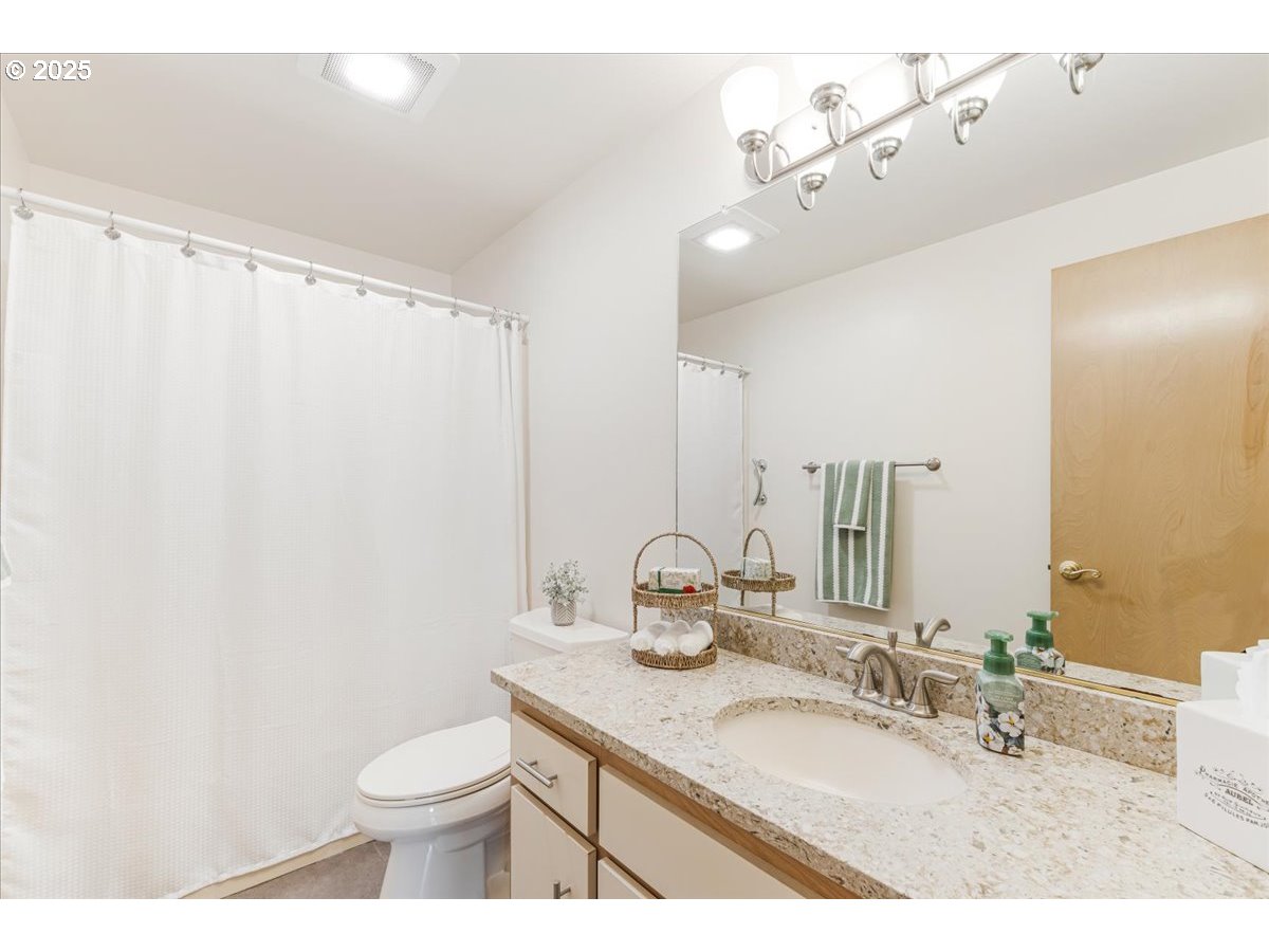 Portland, Oregon 97224, United States, 2 Bedrooms Bedrooms, ,2 BathroomsBathrooms,Residential,Pending,115441