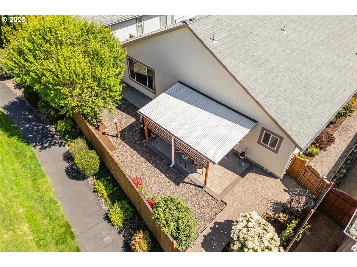 Portland, Oregon 97224, United States, 2 Bedrooms Bedrooms, ,2 BathroomsBathrooms,Residential,Pending,115441