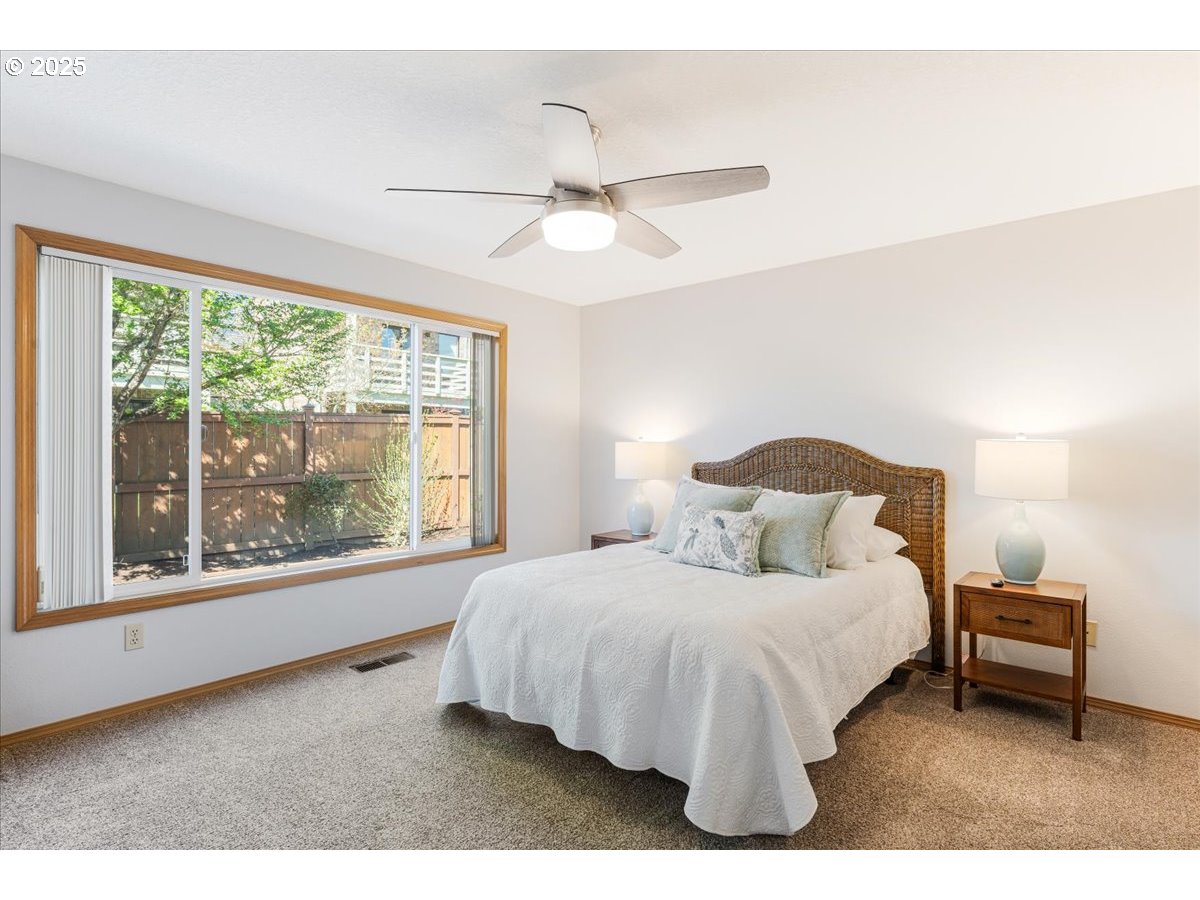 Portland, Oregon 97224, United States, 2 Bedrooms Bedrooms, ,2 BathroomsBathrooms,Residential,Pending,115441