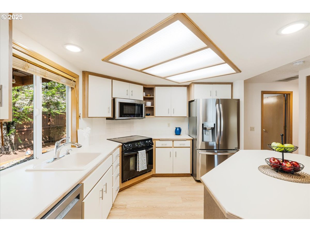 Portland, Oregon 97224, United States, 2 Bedrooms Bedrooms, ,2 BathroomsBathrooms,Residential,Pending,115441