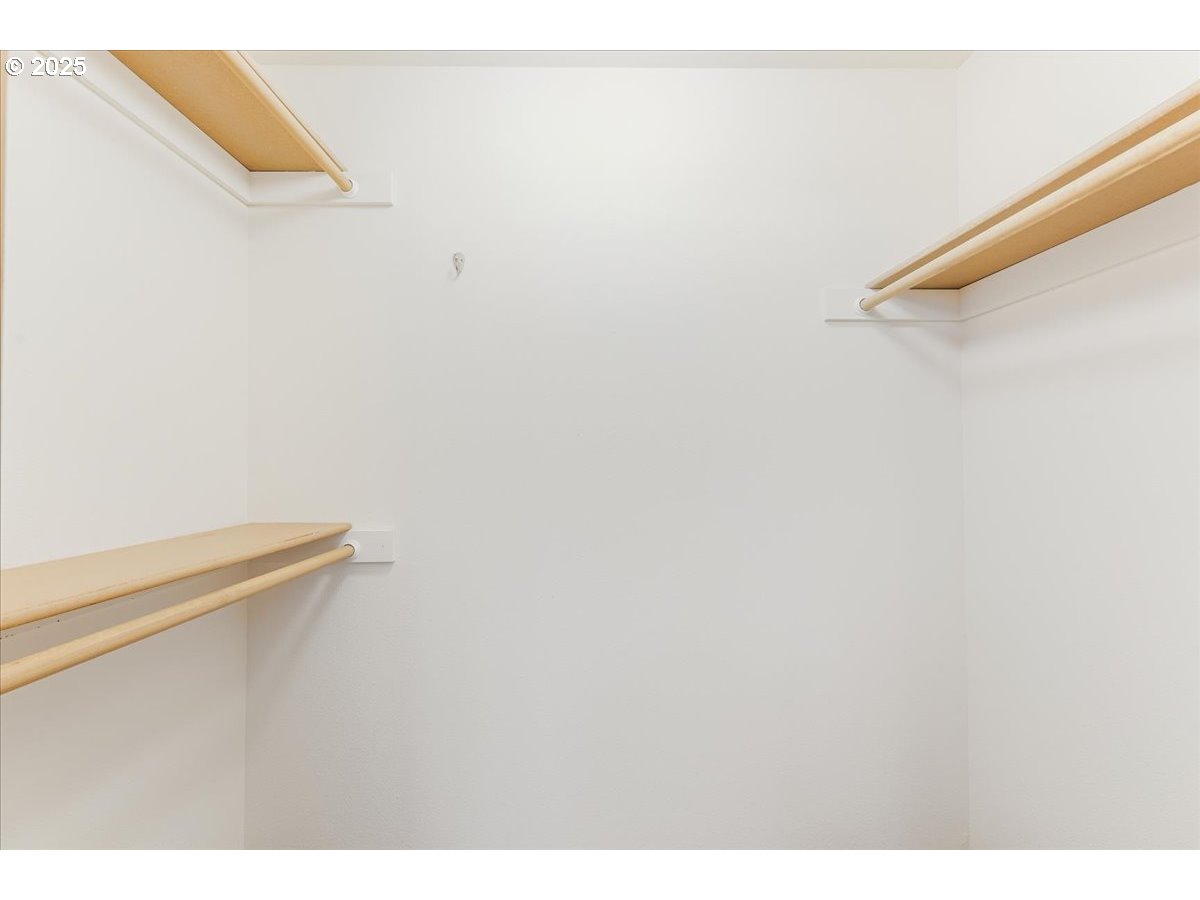 Portland, Oregon 97224, United States, 2 Bedrooms Bedrooms, ,2 BathroomsBathrooms,Residential,Pending,115441