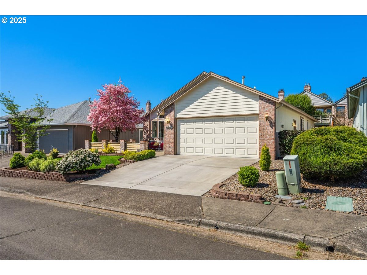 Portland, Oregon 97224, United States, 2 Bedrooms Bedrooms, ,2 BathroomsBathrooms,Residential,Pending,115441