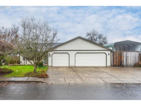 703 NW 17TH ST Battle Ground WA 98604