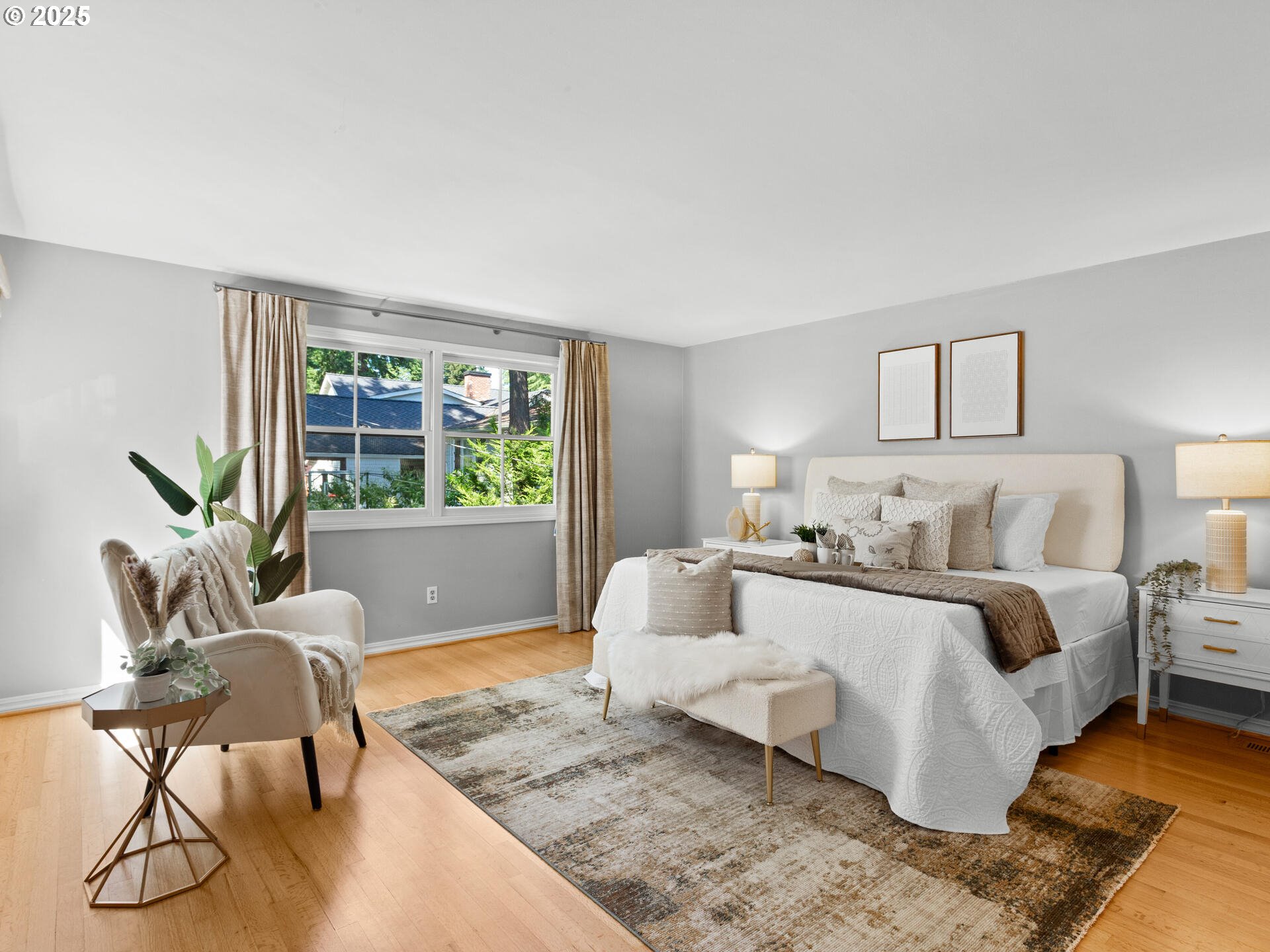 Lake Oswego, Oregon 97034, United States, 4 Bedrooms Bedrooms, ,3 BathroomsBathrooms,Residential,Pending,141086