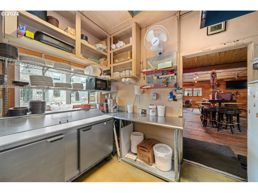 Manzanita, Oregon 97130, United States, ,Commercial,Active,45727