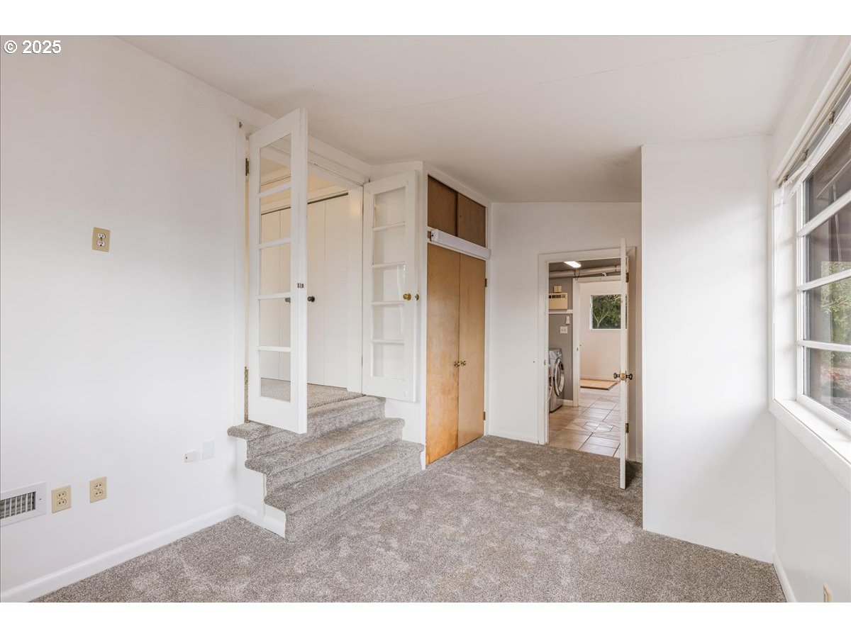 Hillsboro, Oregon 97123, United States, 2 Bedrooms Bedrooms, ,1 BathroomBathrooms,Residential,Active,247948