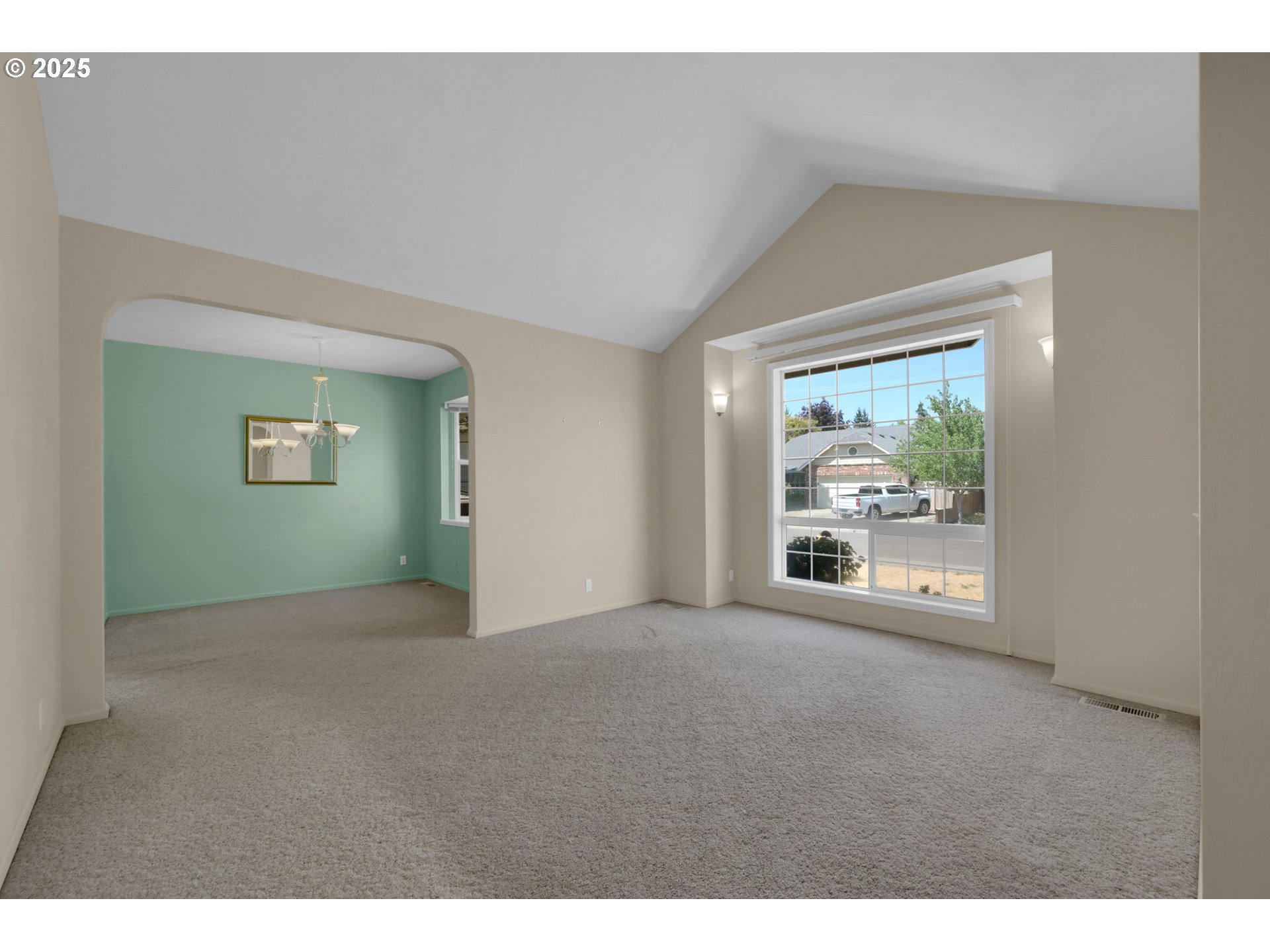 860 Impala AVE