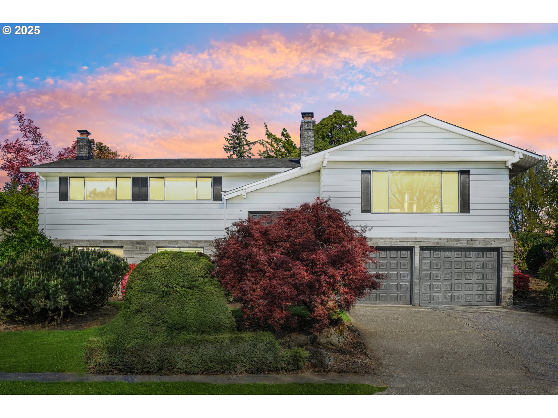 17435 CROWNVIEW DR