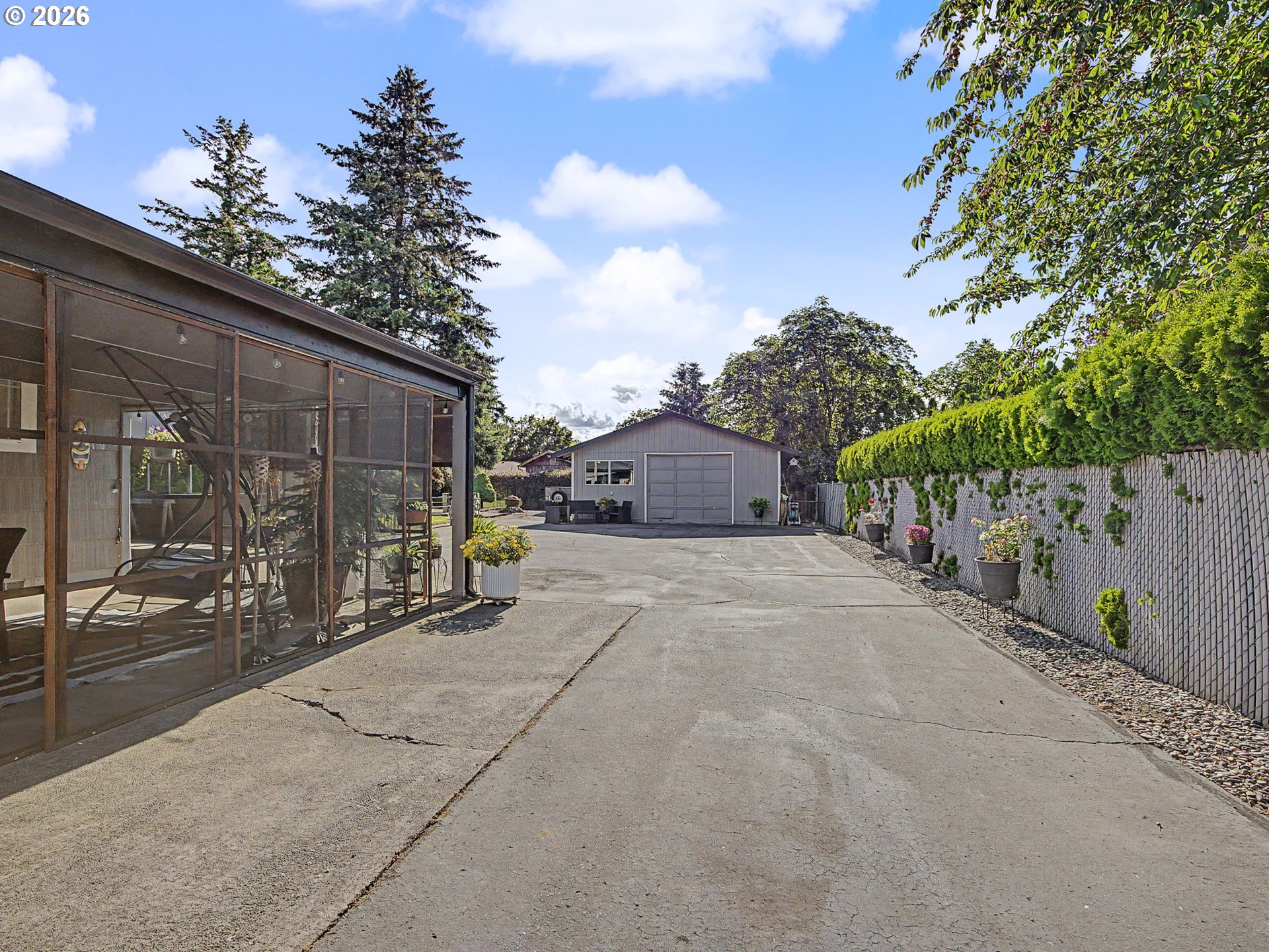 25 NE 192nd AVE