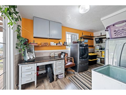 Tiny photo for 36117 Highway 58, Pleasant Hill, OR 97455 (MLS # 461353899)