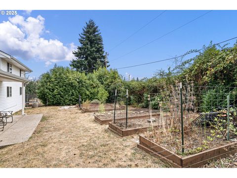 Tiny photo for 36117 Highway 58, Pleasant Hill, OR 97455 (MLS # 461353899)
