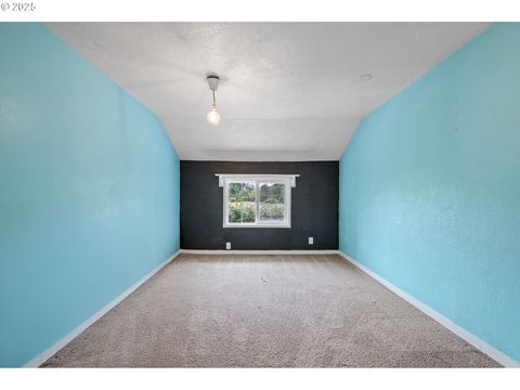 Tiny photo for 36117 Highway 58, Pleasant Hill, OR 97455 (MLS # 461353899)