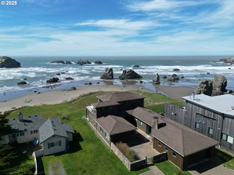 1950 BEACH LOOP DR Bandon OR 97411