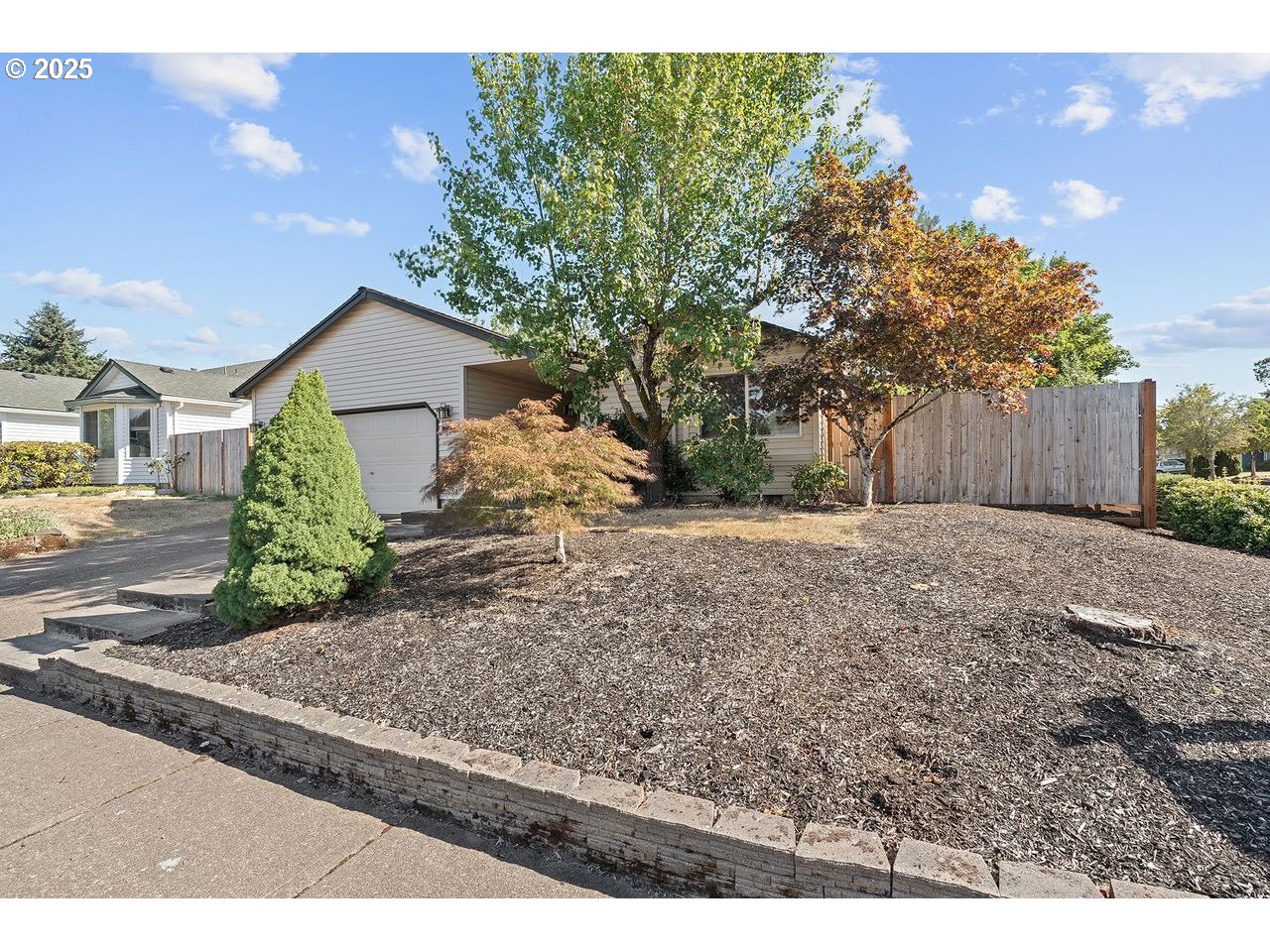 6738 SE MOSCATO CT