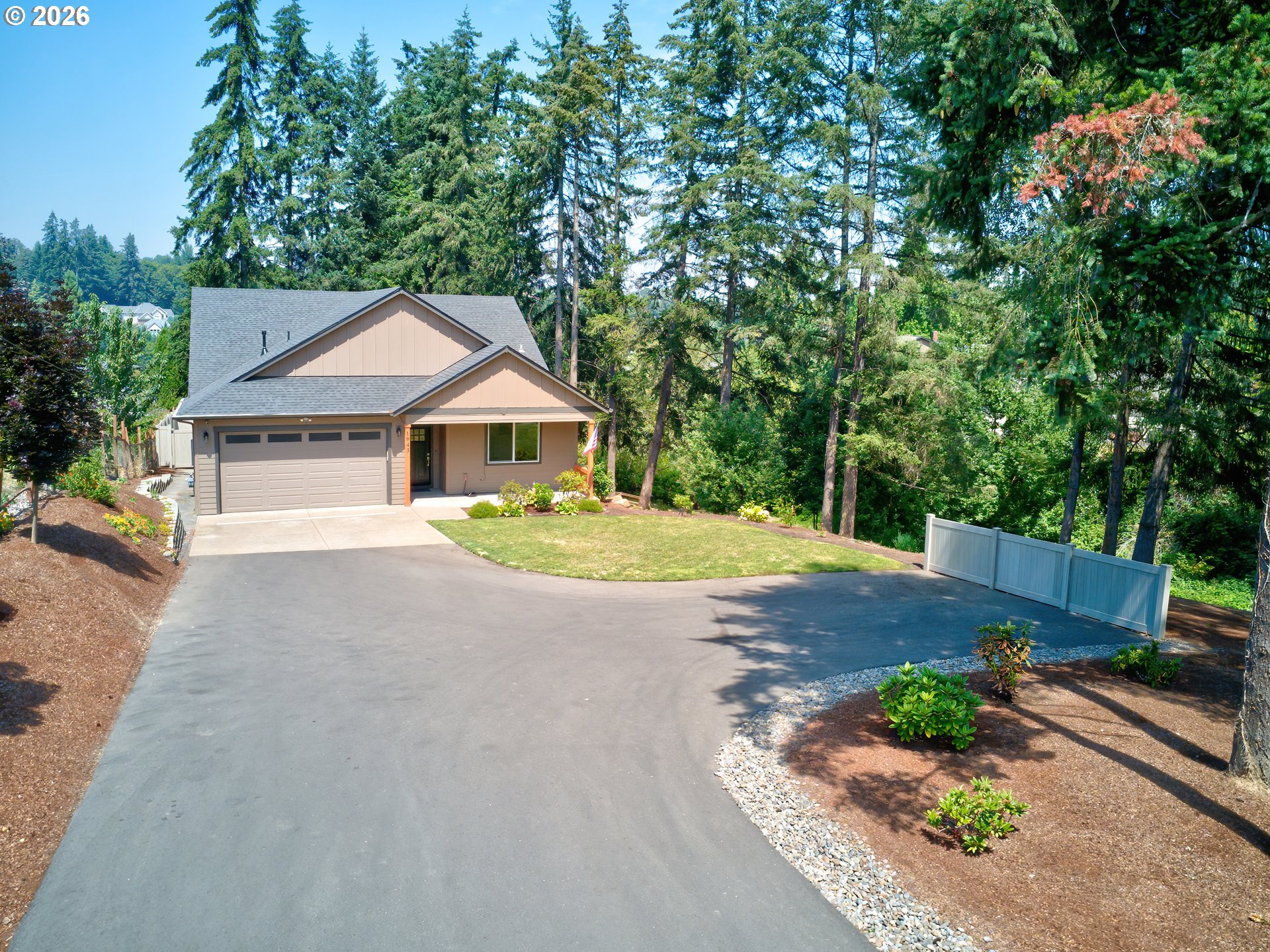 1943 GLEN CREEK RD