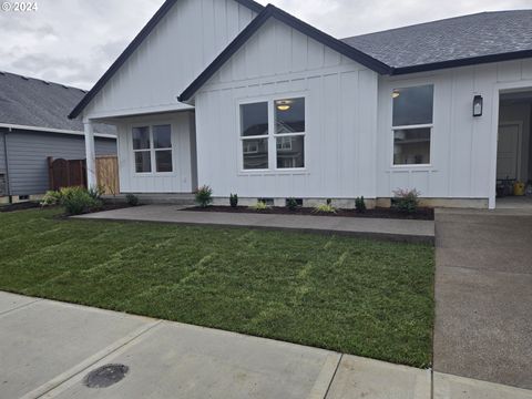 A home in Canby