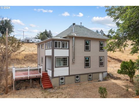 A home in Heppner