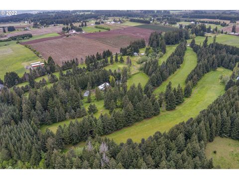 A home in Estacada