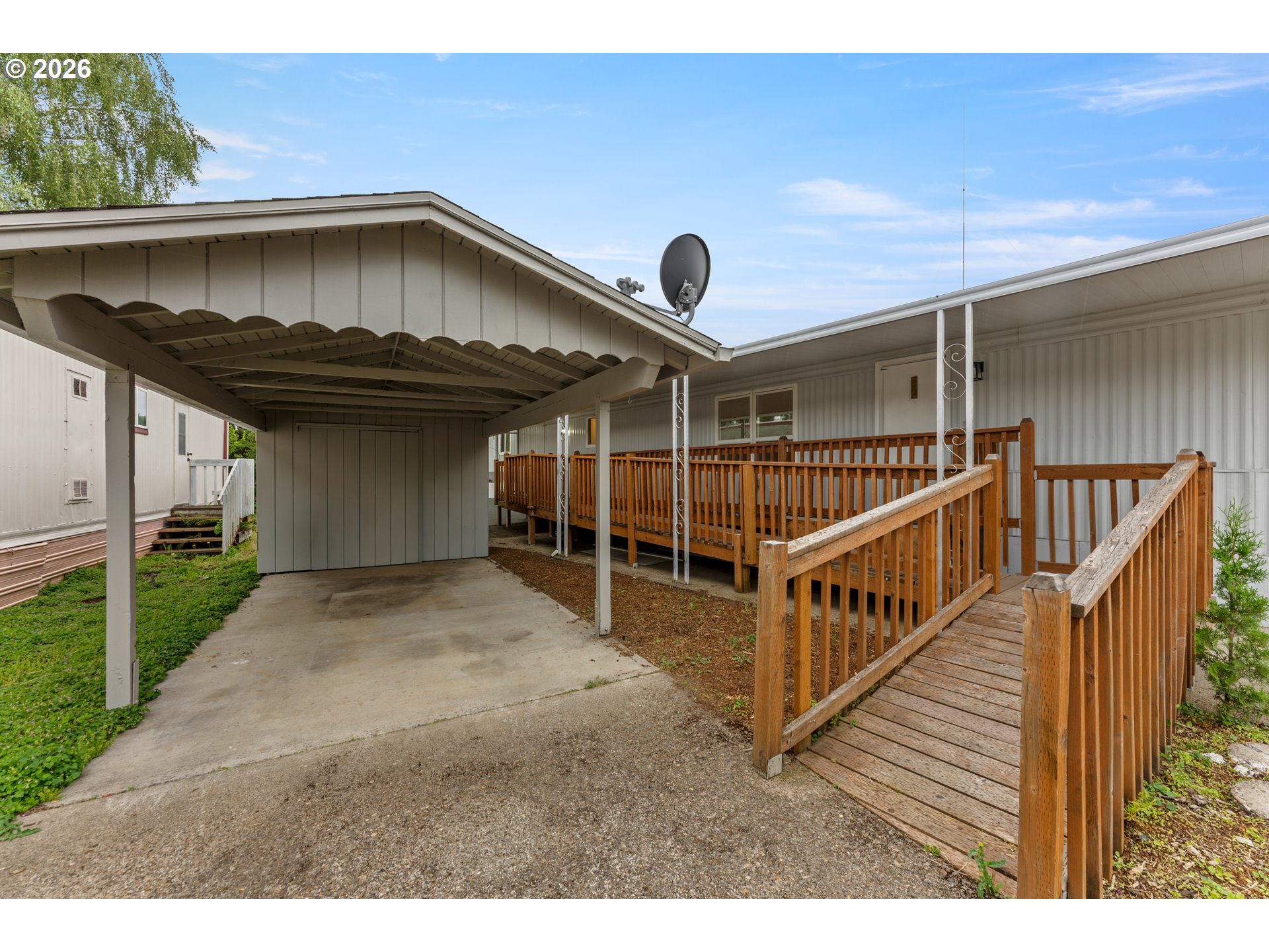 570 N 10TH AVE 6
