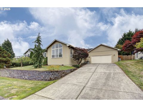 Photo of 1402 NW 30th Ave, Camas, WA 98607 (MLS # 166906485)