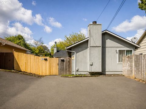3731 NE 82ND AVE Portland OR 97220