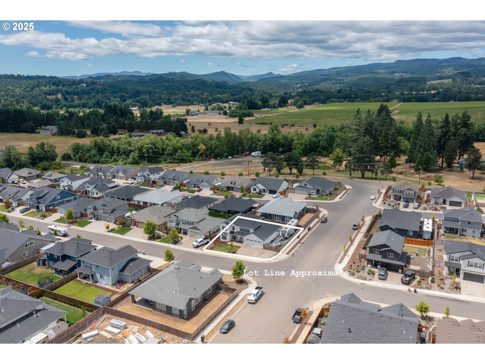 495 NW CASCADE MOUNTAIN DR