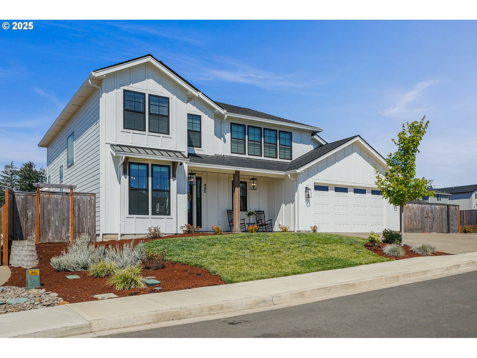 495 NW CASCADE MOUNTAIN DR