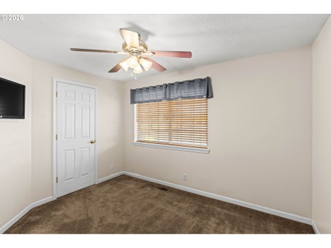 Tiny photo for 18 Village Dr, Creswell, OR 97426 (MLS # 595680075)