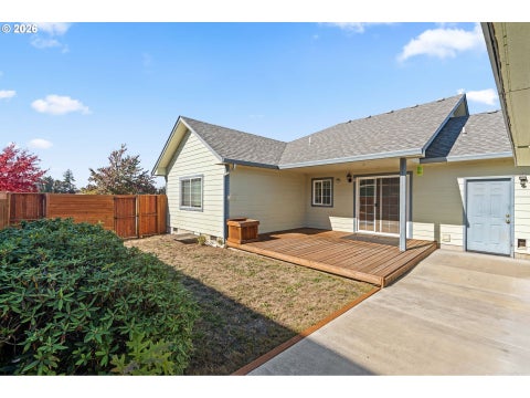 Tiny photo for 18 Village Dr, Creswell, OR 97426 (MLS # 595680075)
