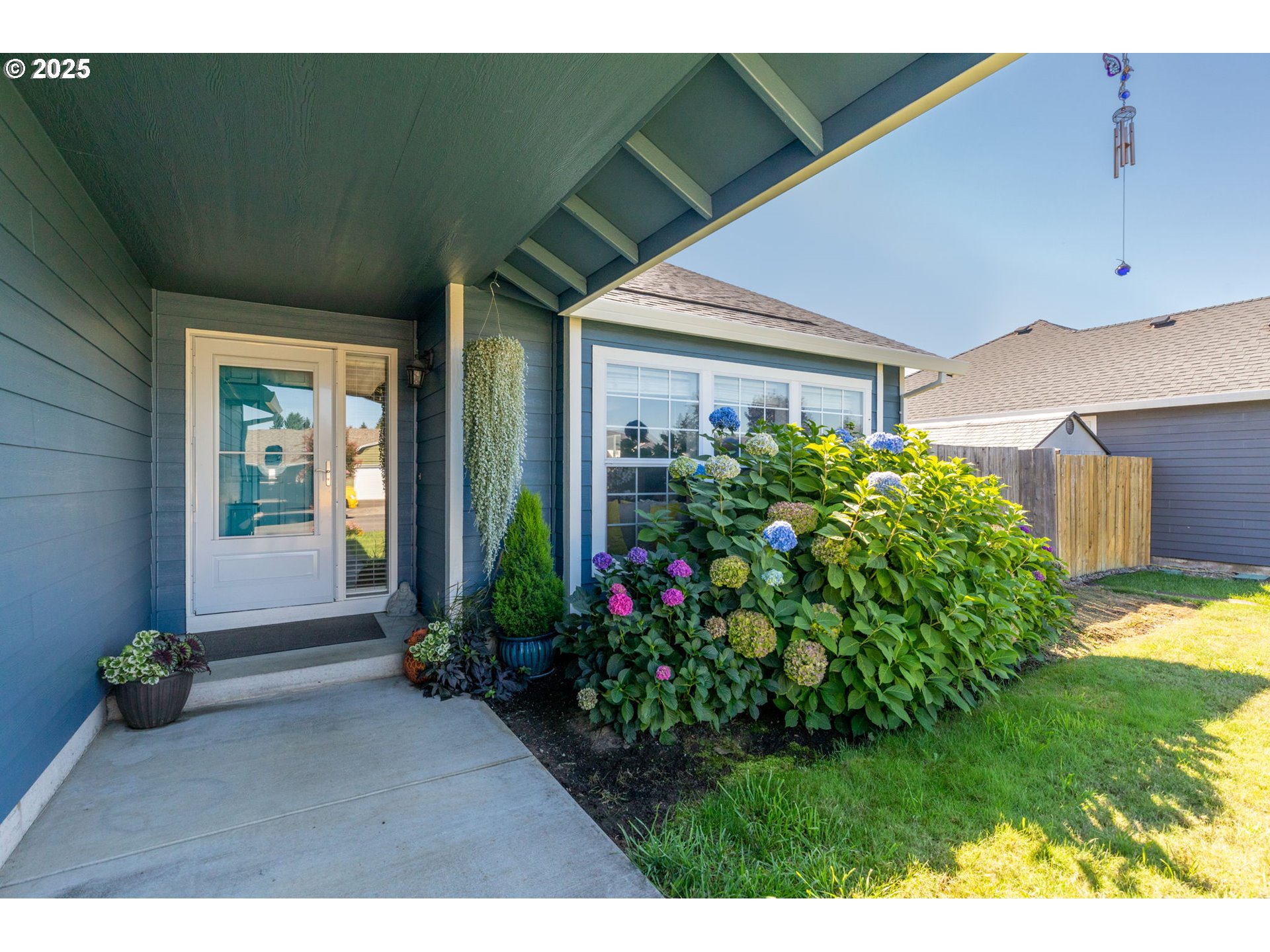 387 SE 7TH AVE