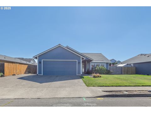 387 SE 7TH AVE Canby OR 97013