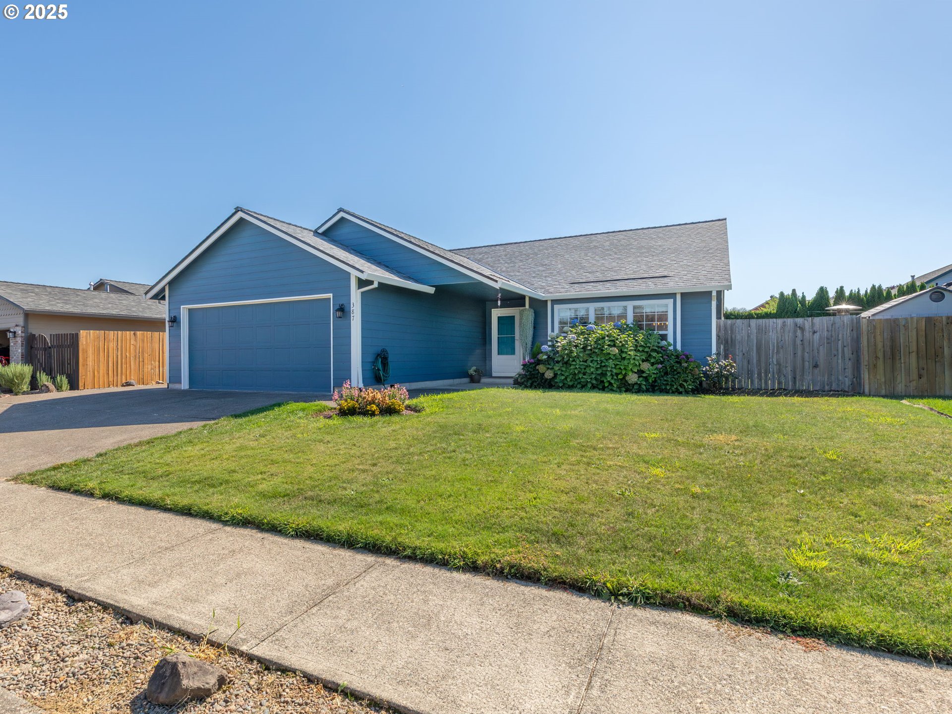 387 SE 7TH AVE