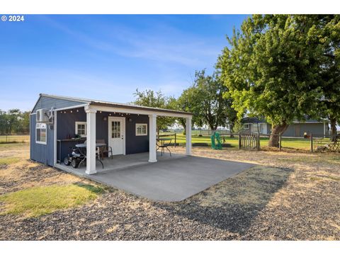 A home in Hermiston