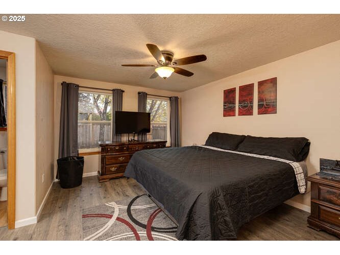 McMinnville, Oregon 97128, United States, 3 Bedrooms Bedrooms, ,2 BathroomsBathrooms,Residential,Active,242306